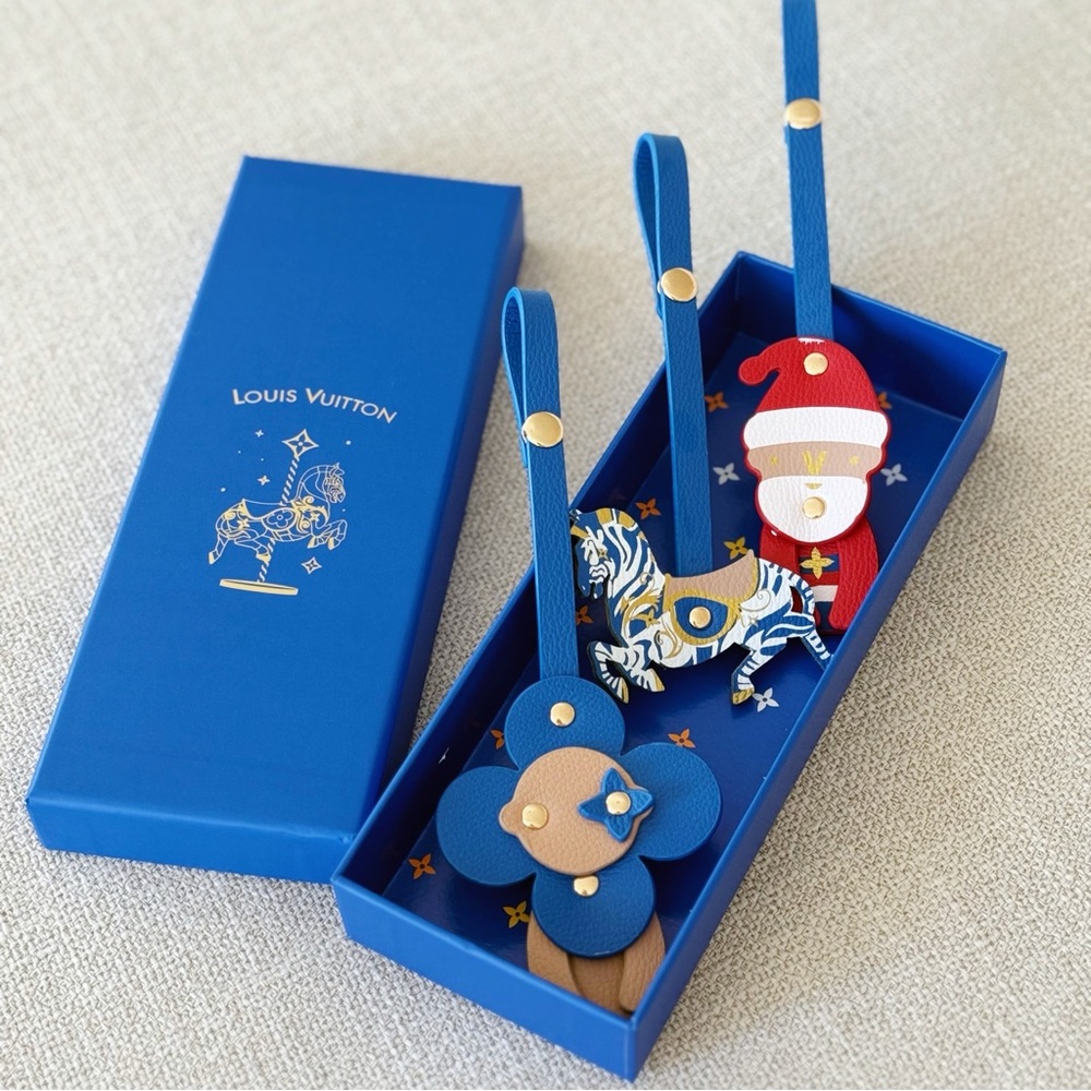 Louis Vuitton Holiday Gift Luggage Tag/ Bag Charm